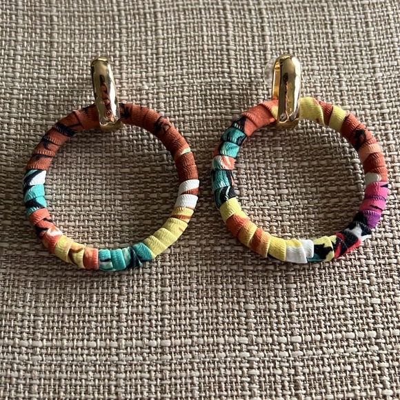 NWOT Colorful Tribal Festival Material 2.25” Hoop Earrings - Picture 3 of 4